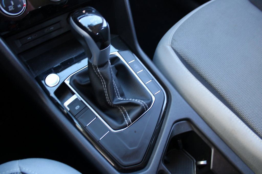 Certified 2024 Volkswagen Taos S image 18