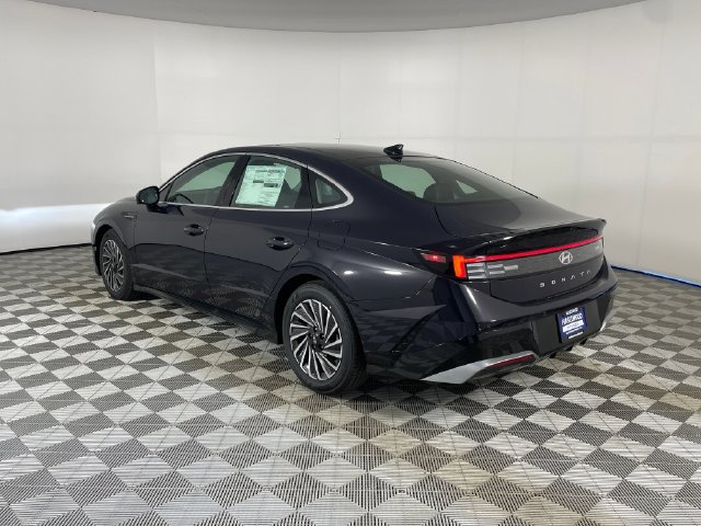 New 2026 Hyundai Sonata Limited FWD image 8