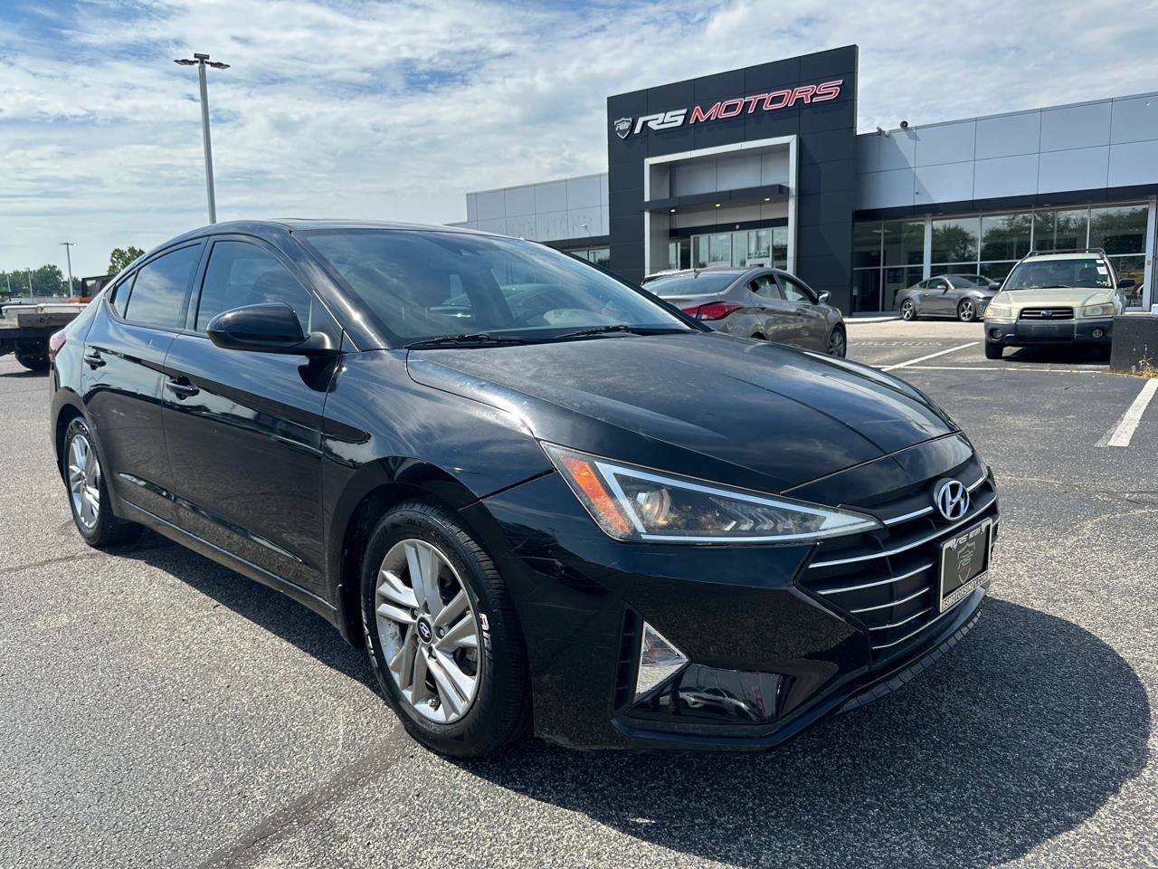 Used 2020 Hyundai Elantra Value Edition w/ Winter Weather Package FWD image 2