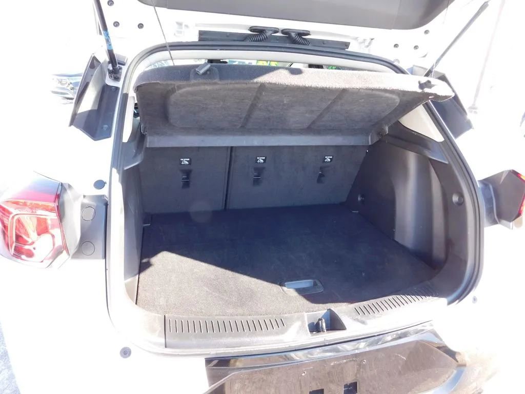 Used 2024 Buick Encore GX Sport Touring w/ Comfort Package image 8