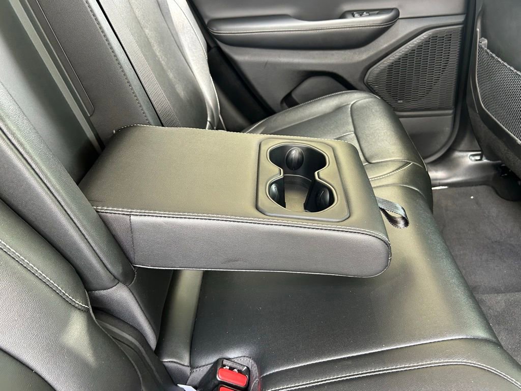 Used 2024 Jeep Grand Cherokee Limited w/ Black Appearance Package image 44