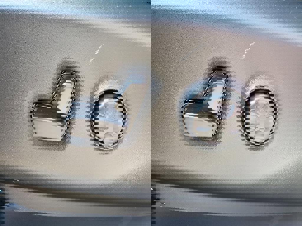 New 2026 Chrysler Pacifica Select image 18