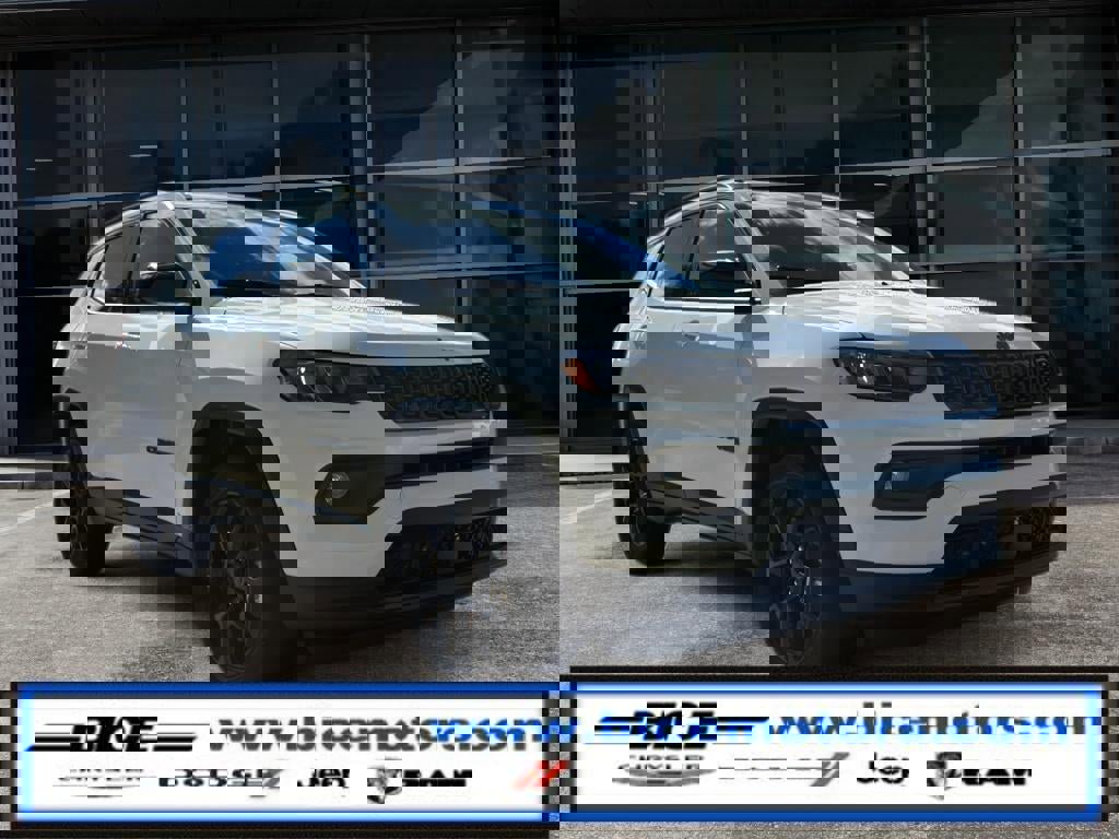 New 2026 Jeep Compass Latitude