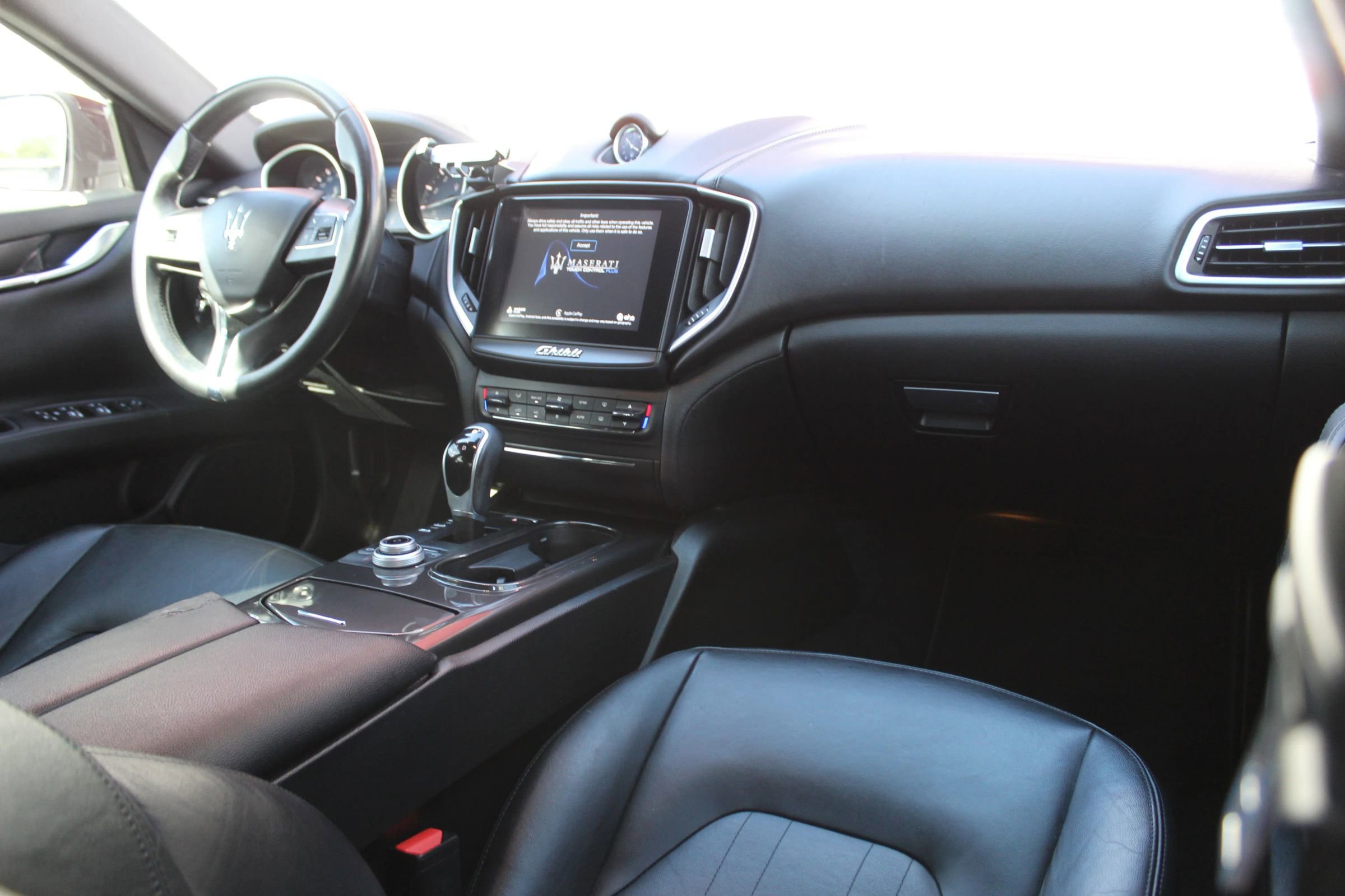 Used 2017 Maserati Ghibli RWD image 19