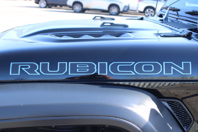 Used 2022 Jeep Wrangler Unlimited Rubicon 4xe w/ Dual Top Group AWD/4WD image 8
