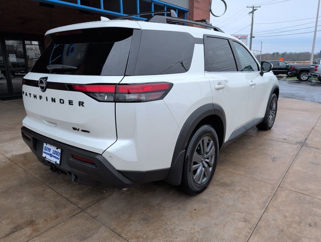 Used 2022 Nissan Pathfinder SV w/ SV Premium Package image 9