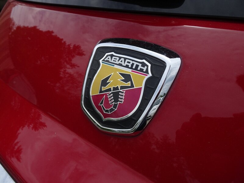 Used 2013 FIAT 500 Abarth FWD image 11
