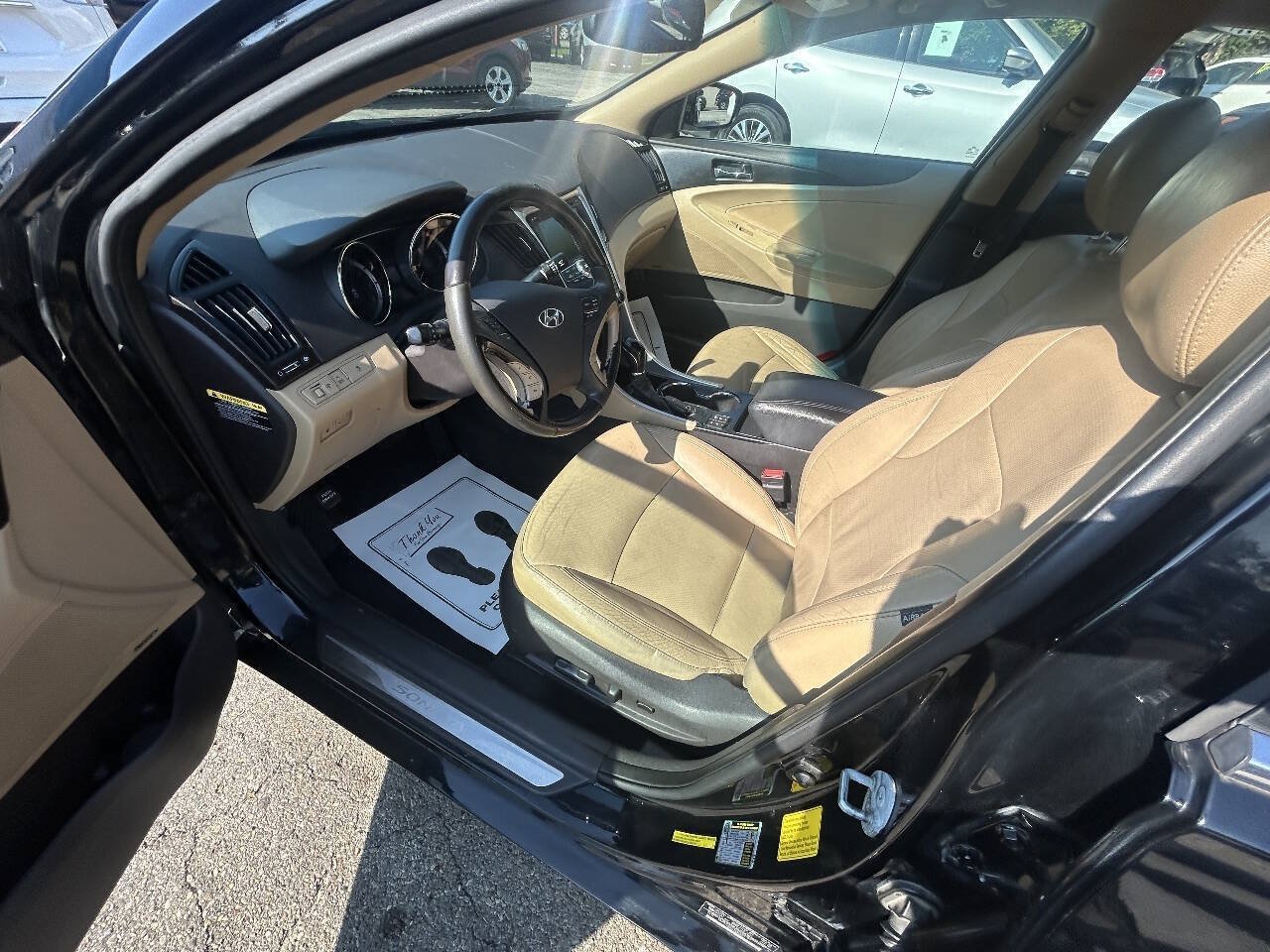 Used 2012 Hyundai Sonata Limited w/ Navigation Pkg FWD image 6