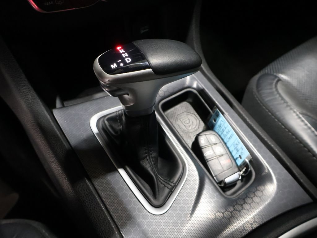 Used 2018 Dodge Charger GT image 37