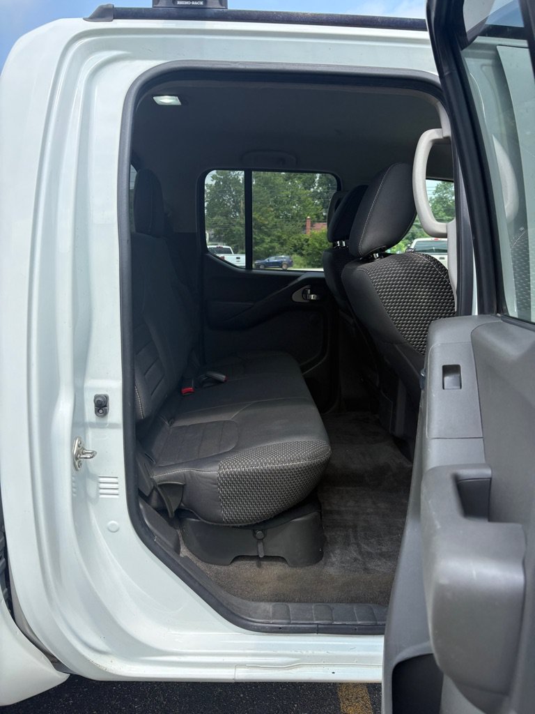 Used 2016 Nissan Frontier PRO-4X AWD/4WD image 12