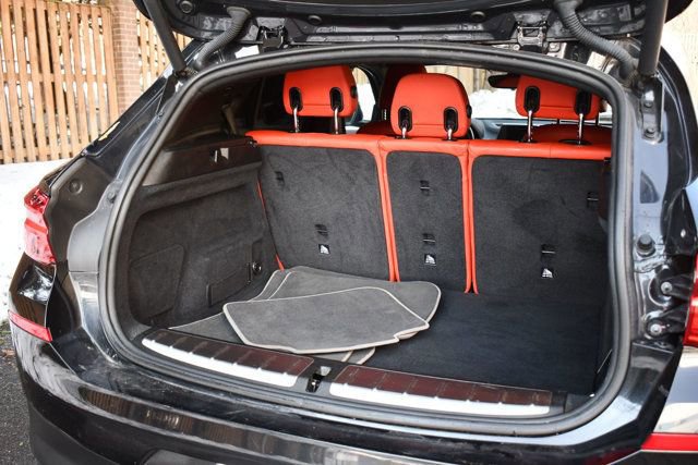 Used 2018 BMW X2 xDrive28i image 9