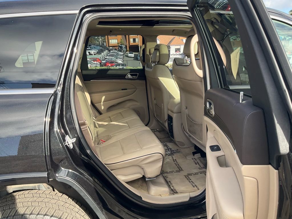 Used 2016 Jeep Grand Cherokee Overland image 46