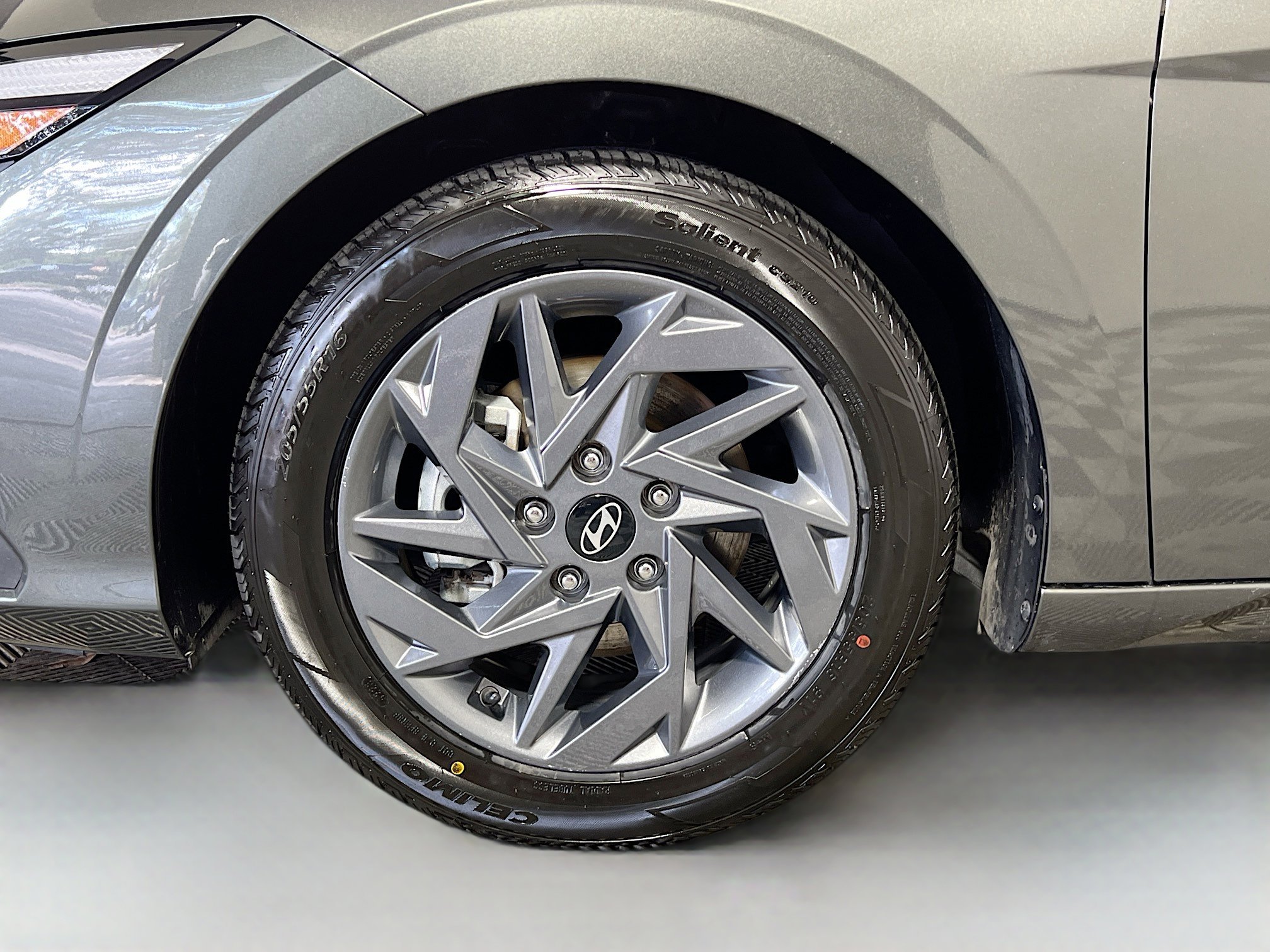 Used 2024 Hyundai Elantra SEL image 14