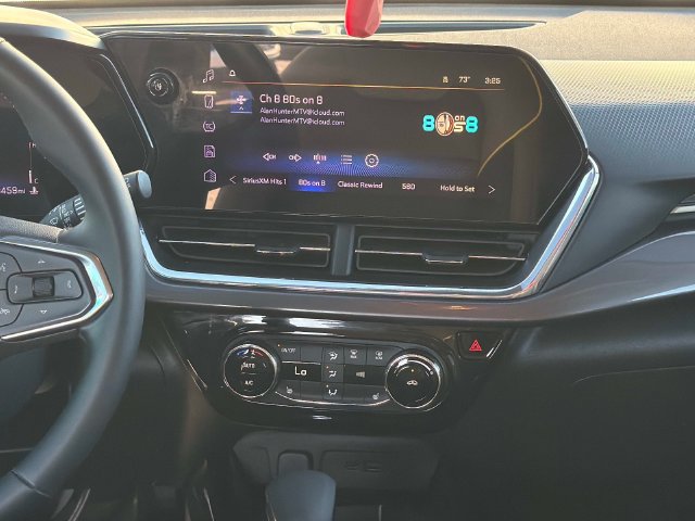 Used 2025 Chevrolet Trax ACTIV w/ Driver Confidence Package FWD image 15