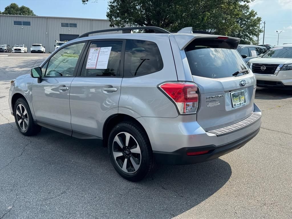 Used 2017 Subaru Forester 2.5i Premium w/ Popular Package #2A AWD/4WD image 5