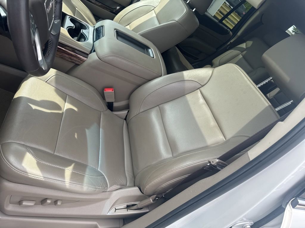 Used 2018 GMC Yukon SLT w/ Open Road Package AWD/4WD image 11