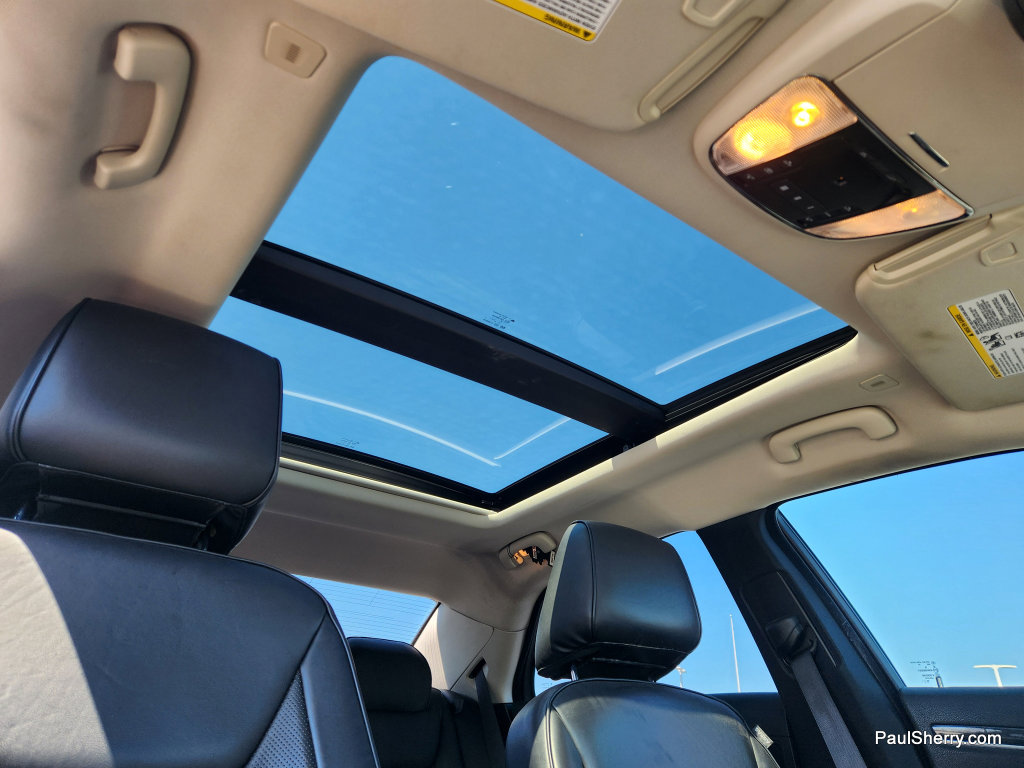 Used 2023 Chrysler 300 Touring L w/ Popular Equipment Group image 33