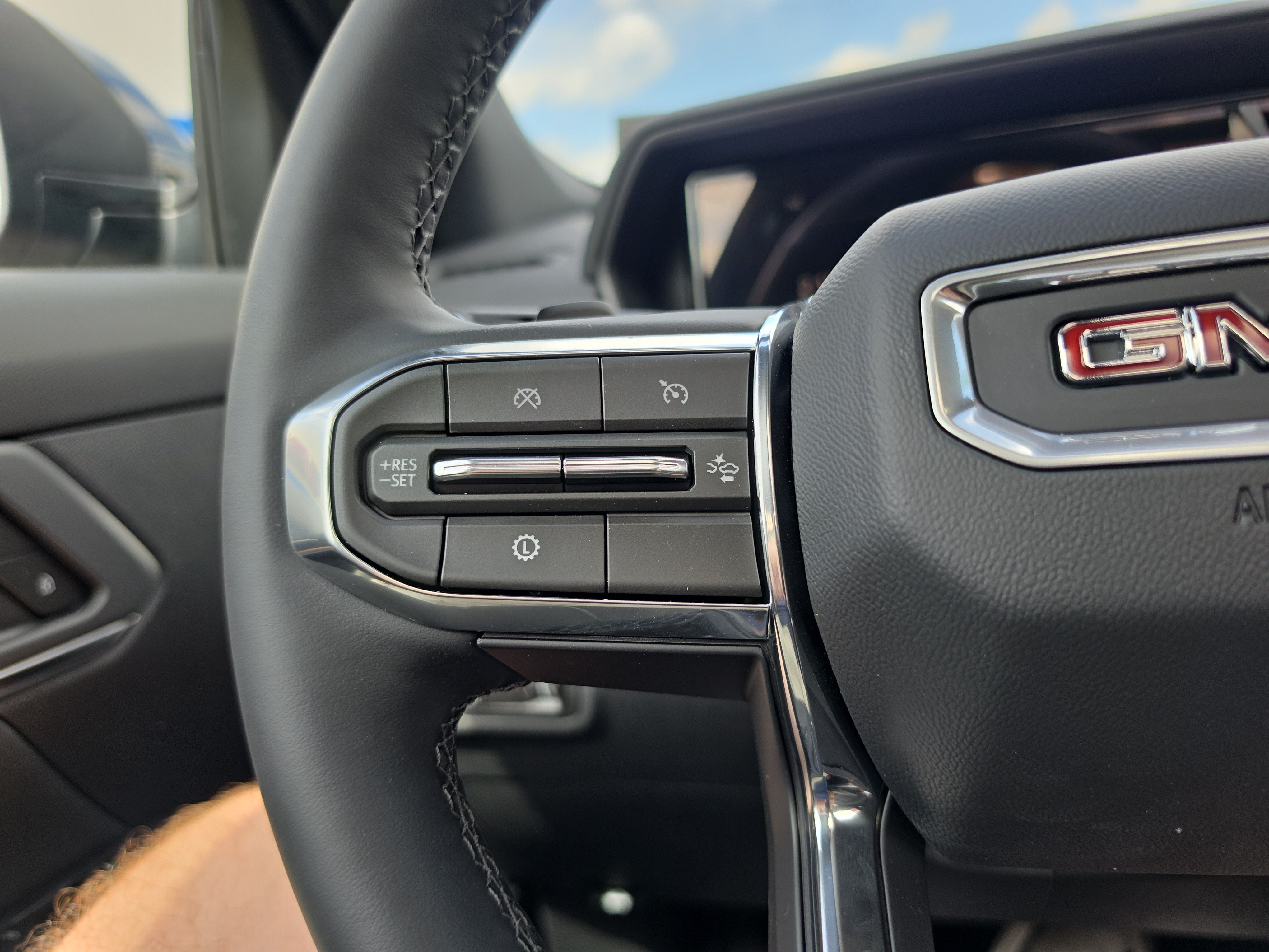 New 2027 GMC Terrain Elevation w/ Elevation Premium Package AWD/4WD image 21