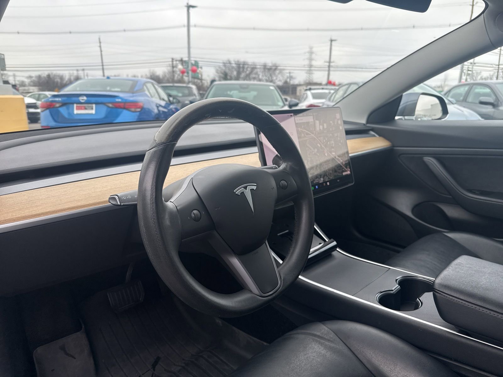 Used 2020 Tesla Model 3 Standard Range Plus image 9