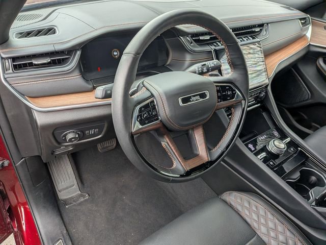 Certified 2024 Jeep Grand Cherokee L Summit w/ High Altitude Package AWD/4WD image 11