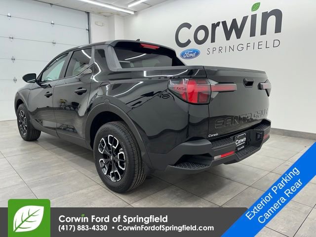 Used 2024 Hyundai Santa Cruz SE image 3