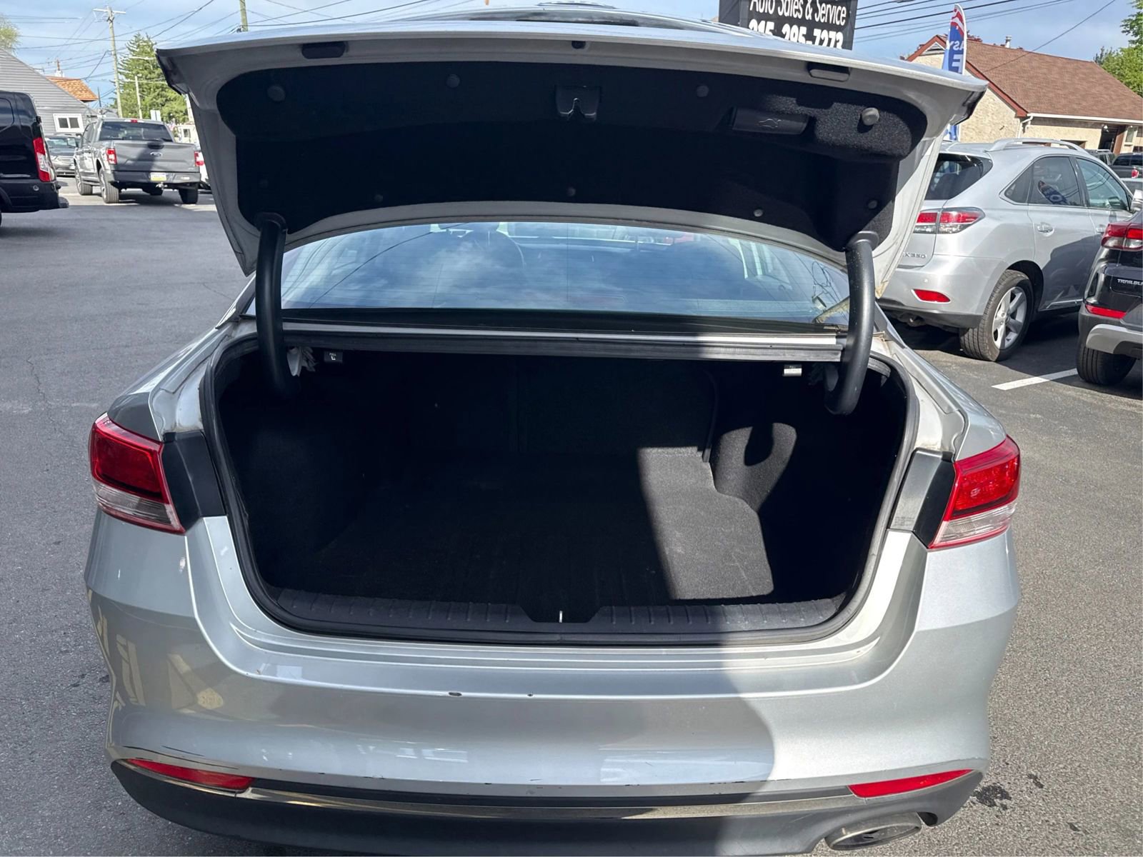 Used 2016 Kia Optima LX w/ Option Group 014 FWD image 13