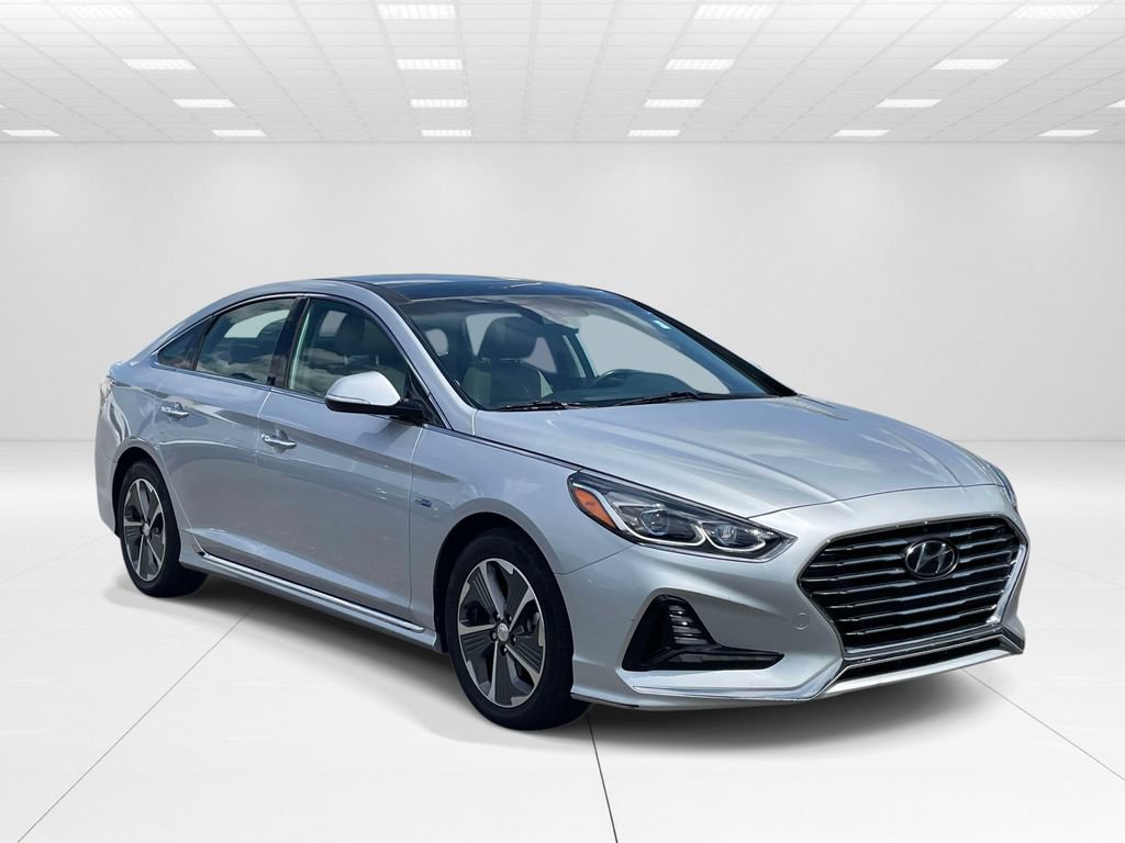 Used 2019 Hyundai Sonata Limited w/ Ultimate Package 02