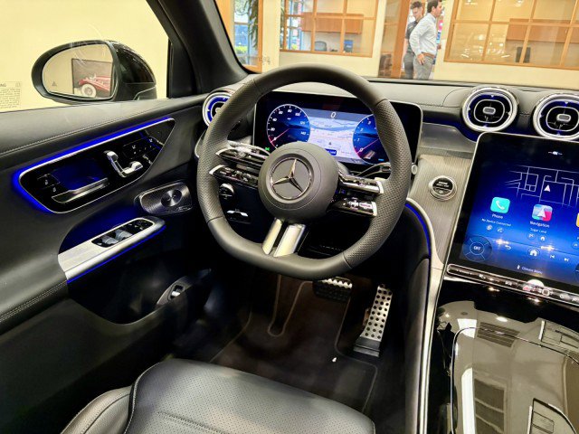 New 2026 Mercedes-Benz GLC 300 image 8