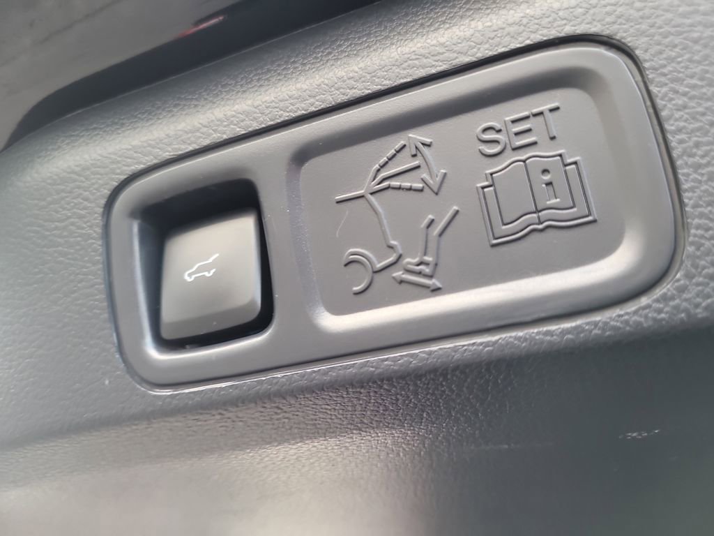 Used 2023 Ford Expedition Platinum image 8