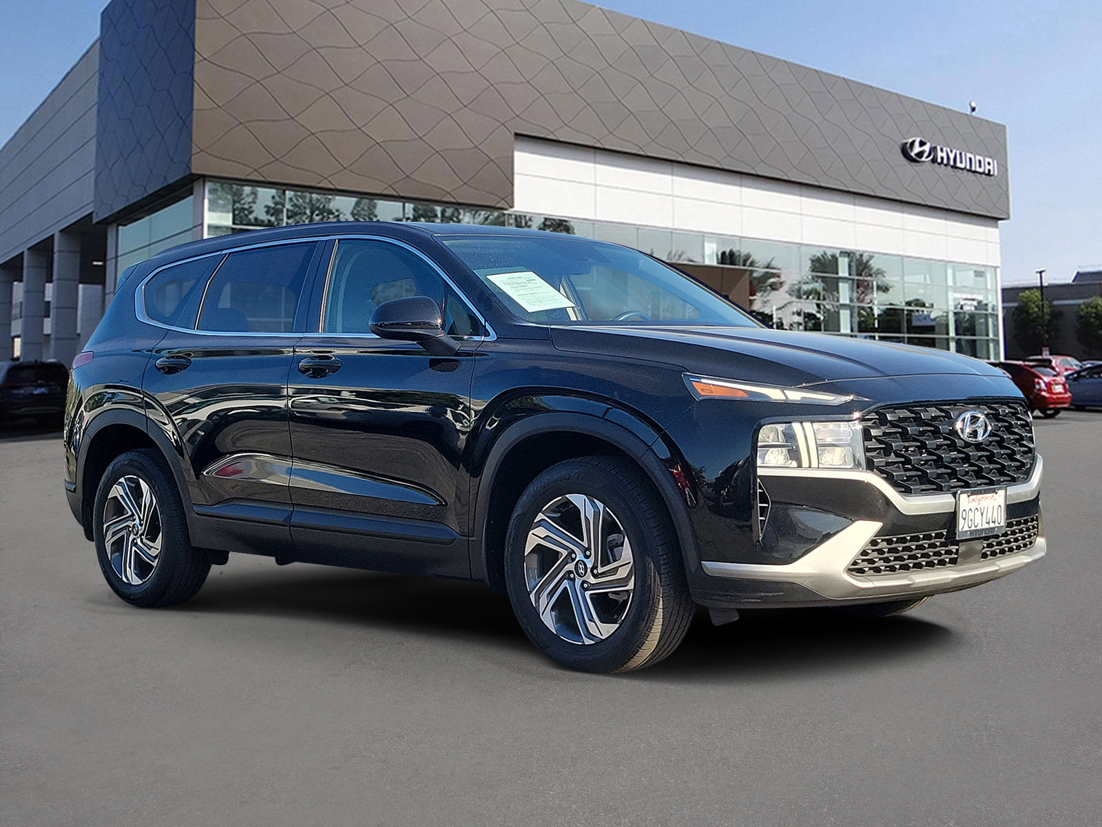 Certified 2023 Hyundai Santa Fe SE image 3