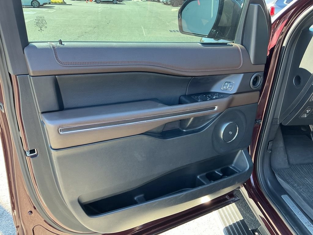 Used 2021 Ford Expedition King Ranch AWD/4WD image 17