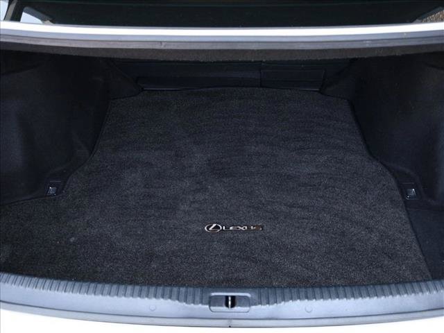 Used 2018 Lexus IS 300 AWD w/ Comfort Package image 6
