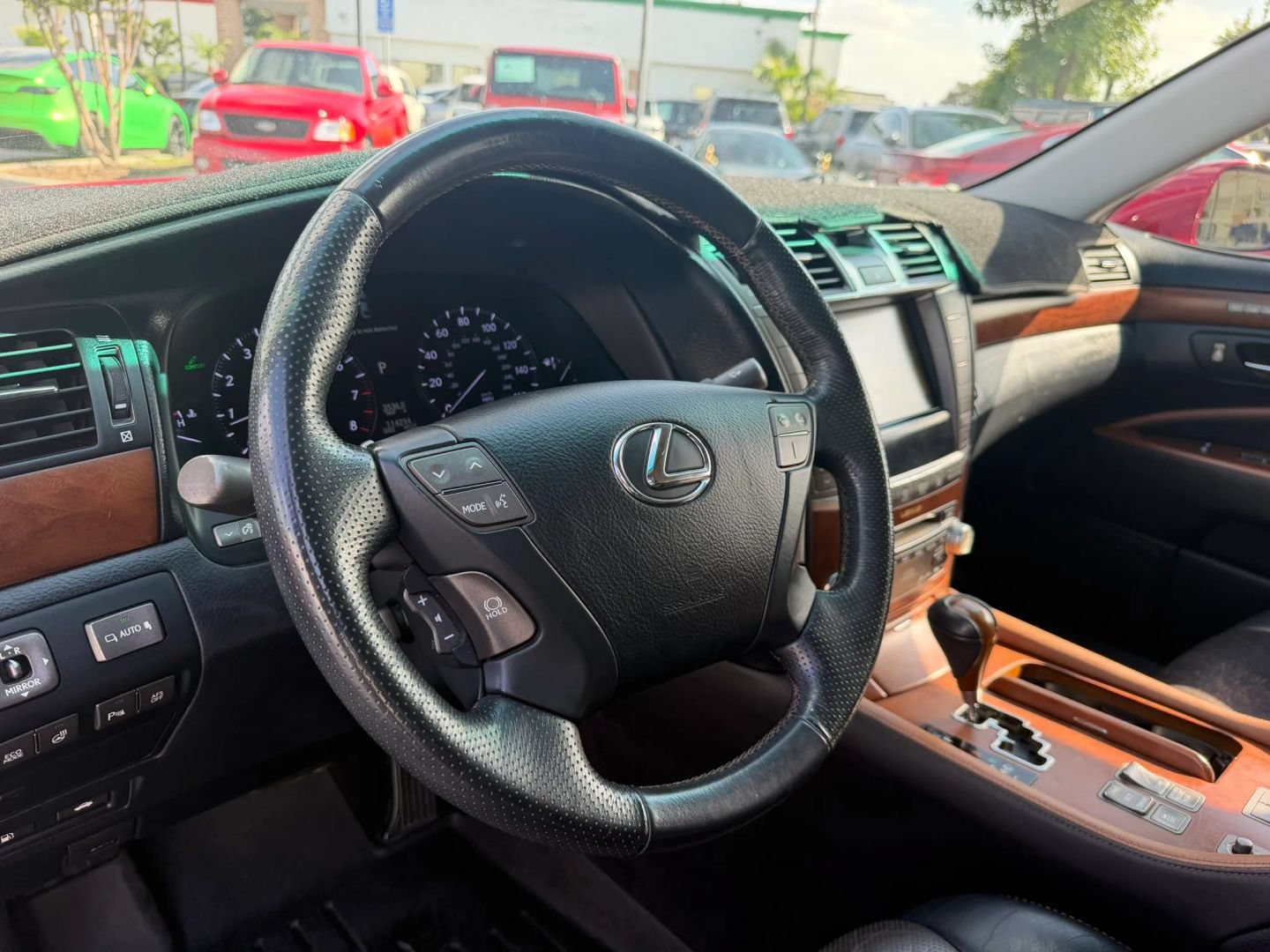 Used 2010 Lexus LS 460 RWD image 26