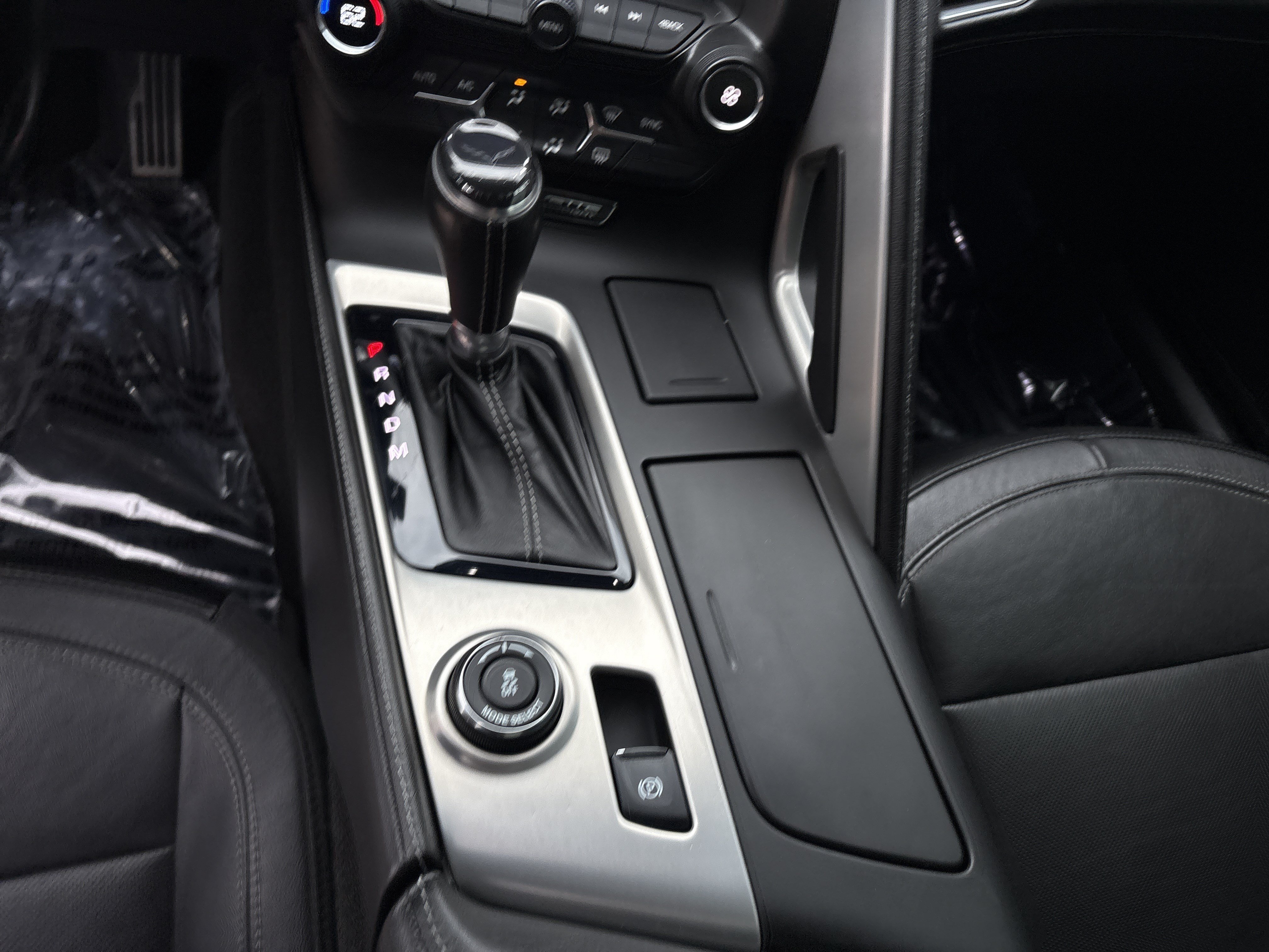 Used 2019 Chevrolet Corvette Stingray Coupe w/ 1LT RWD image 16
