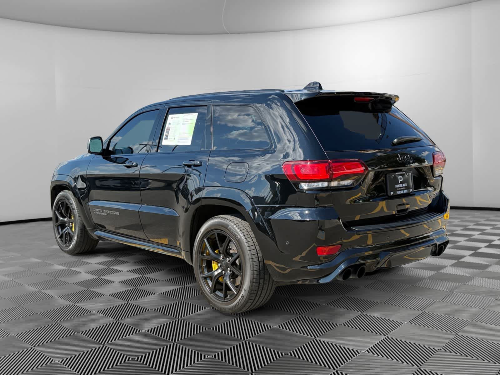Used 2021 Jeep Grand Cherokee Trackhawk AWD/4WD image 3