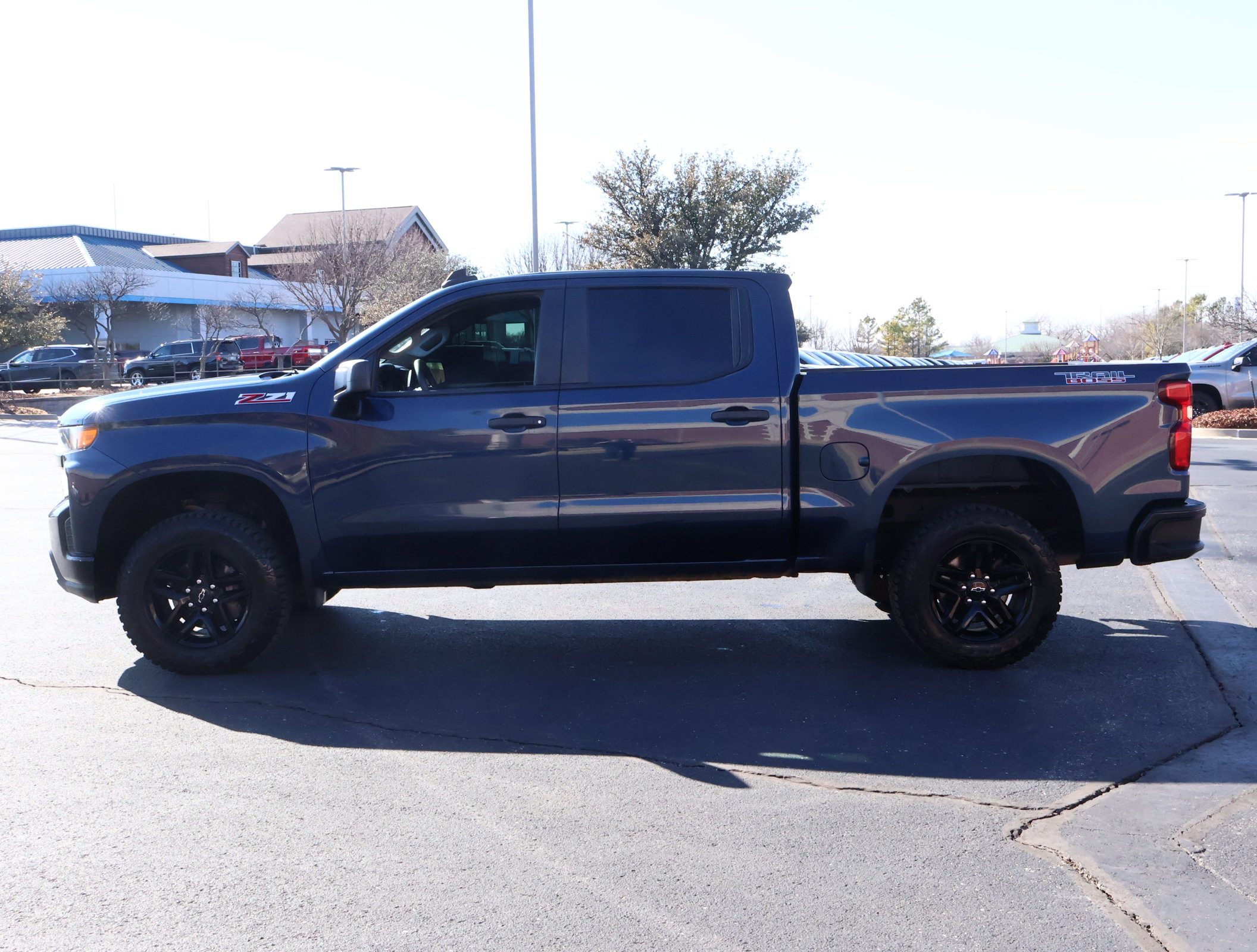 Used 2021 Chevrolet Silverado 1500 Custom Trail Boss w/ LPO, Dark Essentials Package image 27