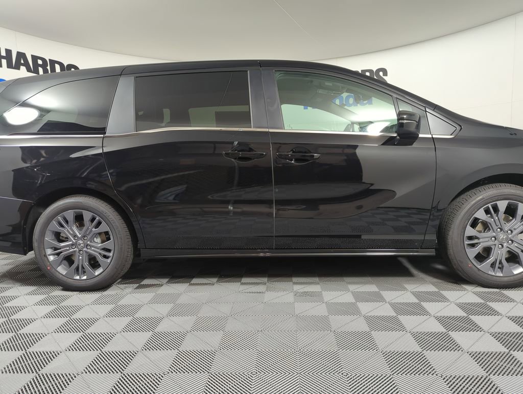 New 2026 Honda Odyssey Touring image 6