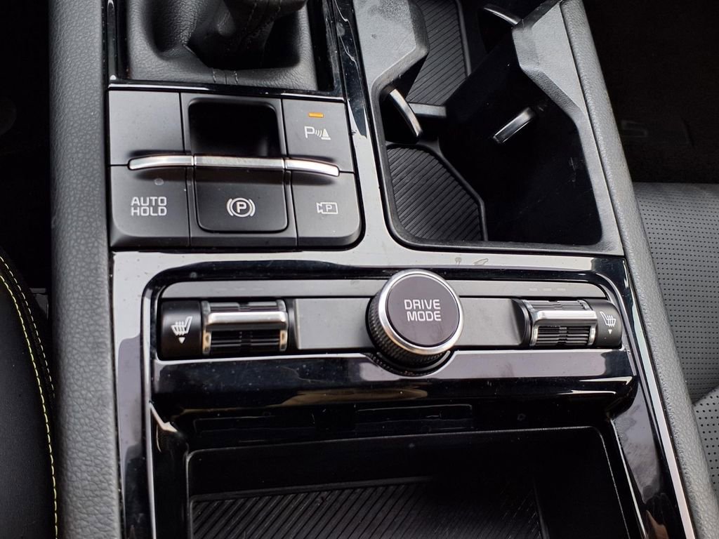 Used 2025 Kia K5 GT image 16