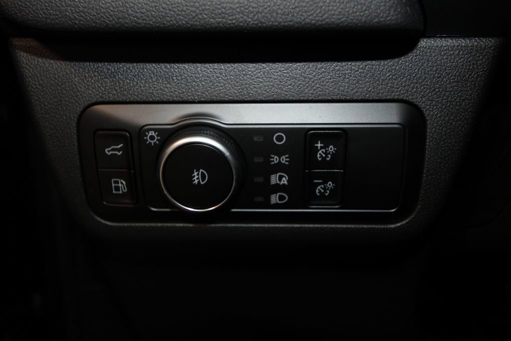 Used 2025 Ford Escape ST-Line Elite w/ Premium Technology Package AWD/4WD image 10
