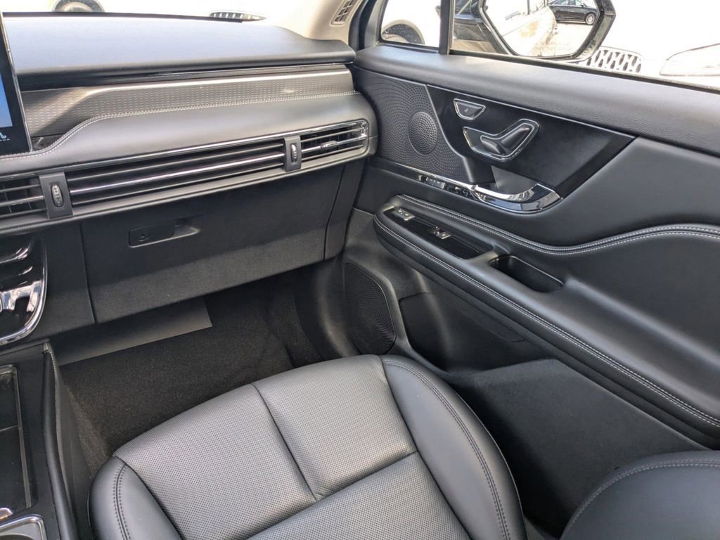 New 2025 Lincoln Corsair Grand Touring image 20