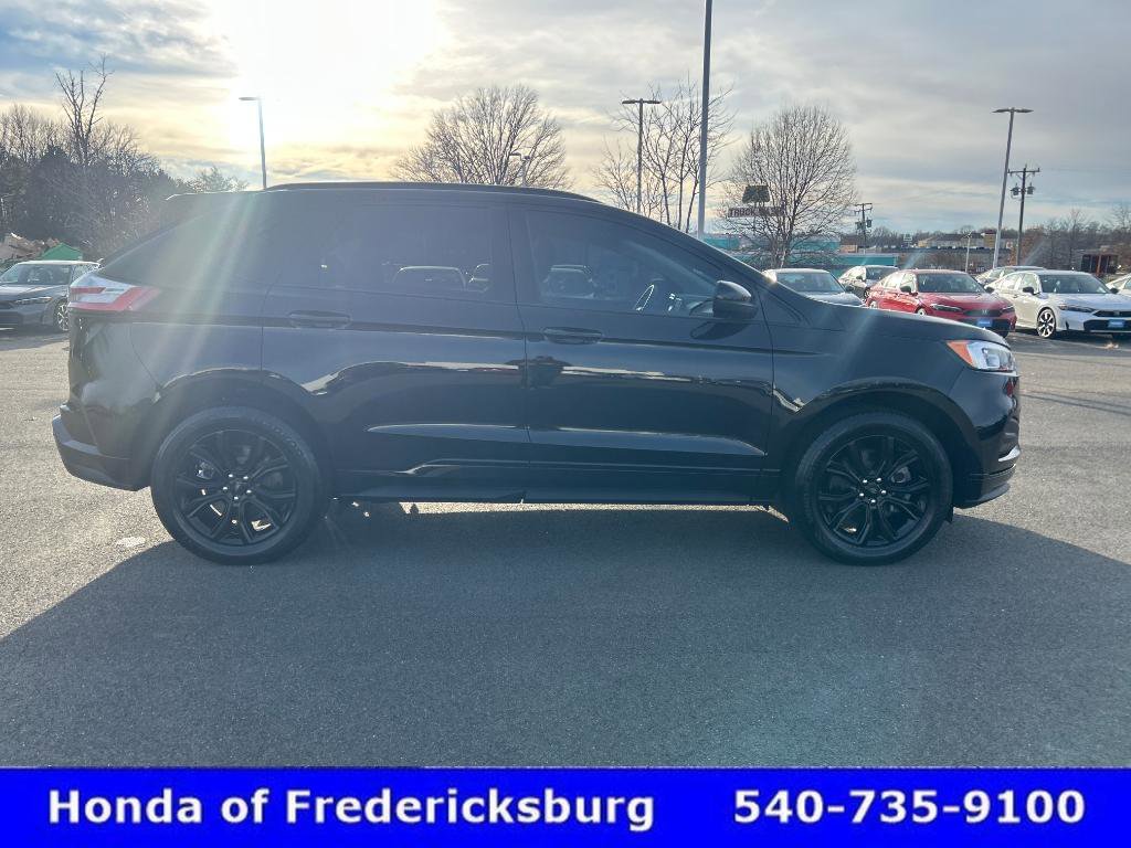 Used 2022 Ford Edge SE w/ Black Appearance Package image 7