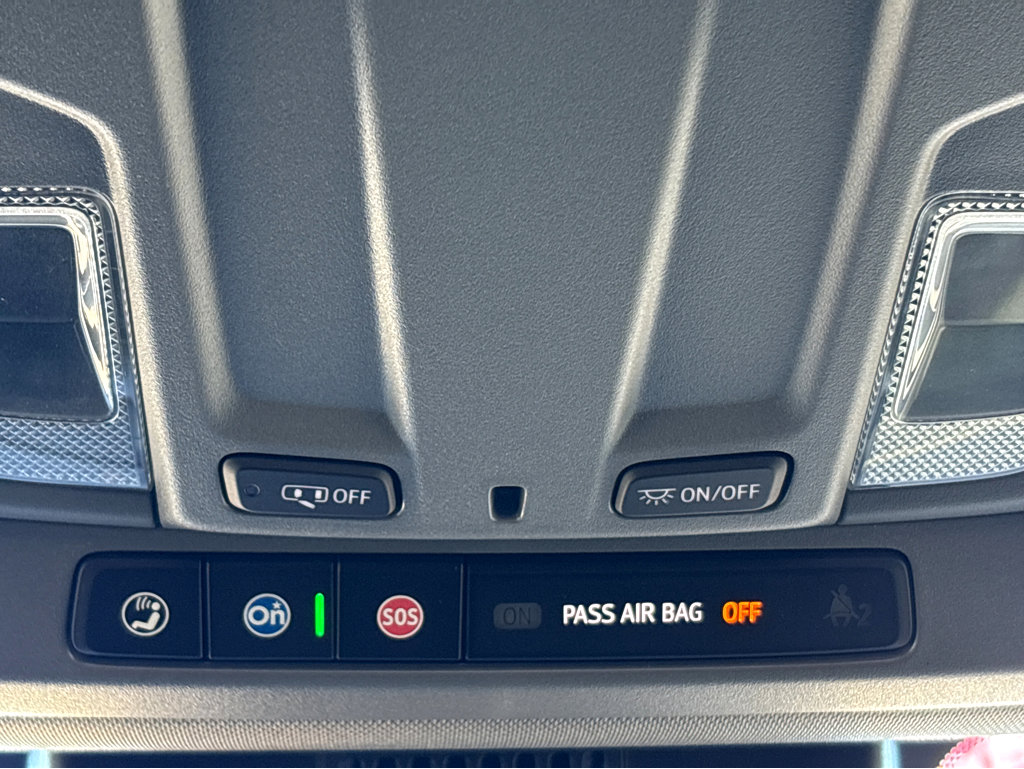 Used 2022 Chevrolet Silverado 1500 Custom image 26