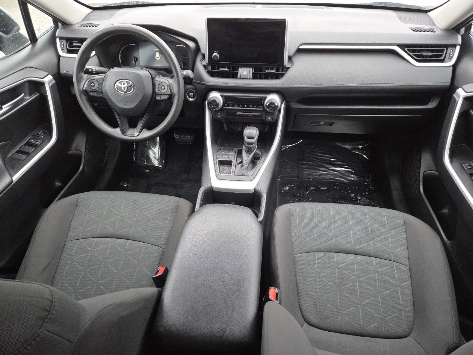 Used 2023 Toyota RAV4 XLE image 23
