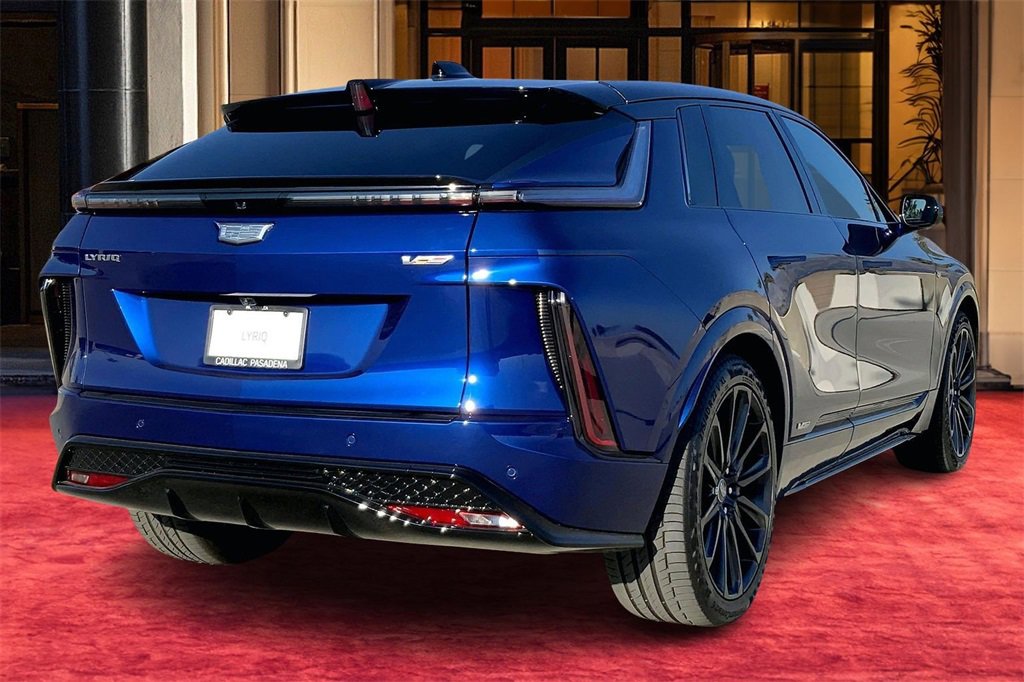 New 2026 Cadillac Lyriq V image 6