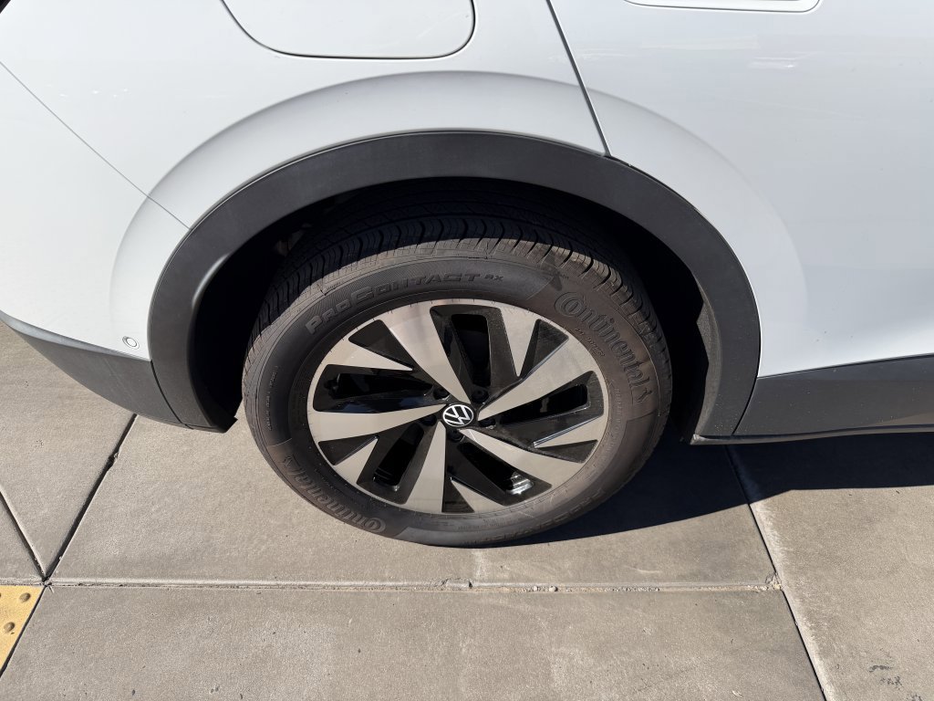 Used 2023 Volkswagen ID.4 Pro image 15