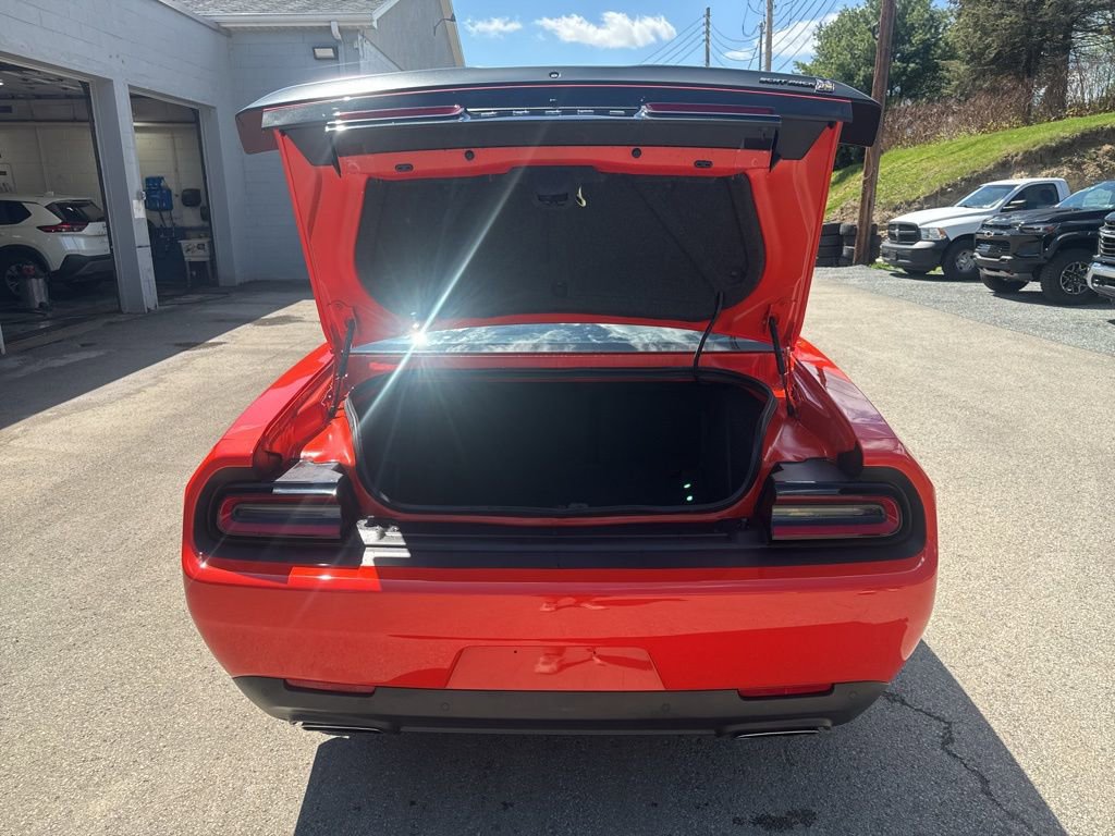 Used 2022 Dodge Challenger R/T Scat Pack w/ Shaker Package image 15