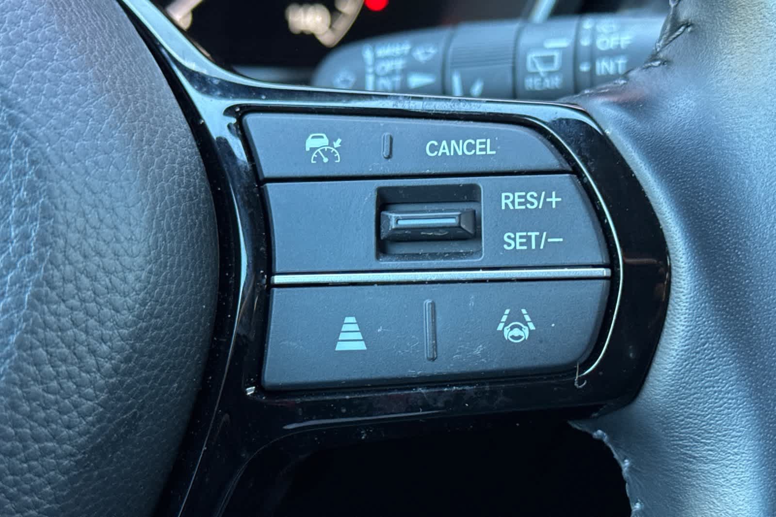 Used 2025 Honda CR-V EX-L image 27
