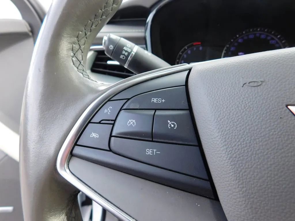 Used 2019 Cadillac XT5 Luxury image 28