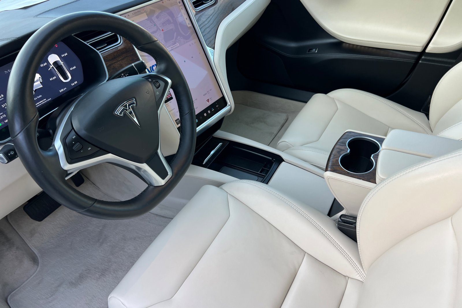 Used 2018 Tesla Model S 100D image 10