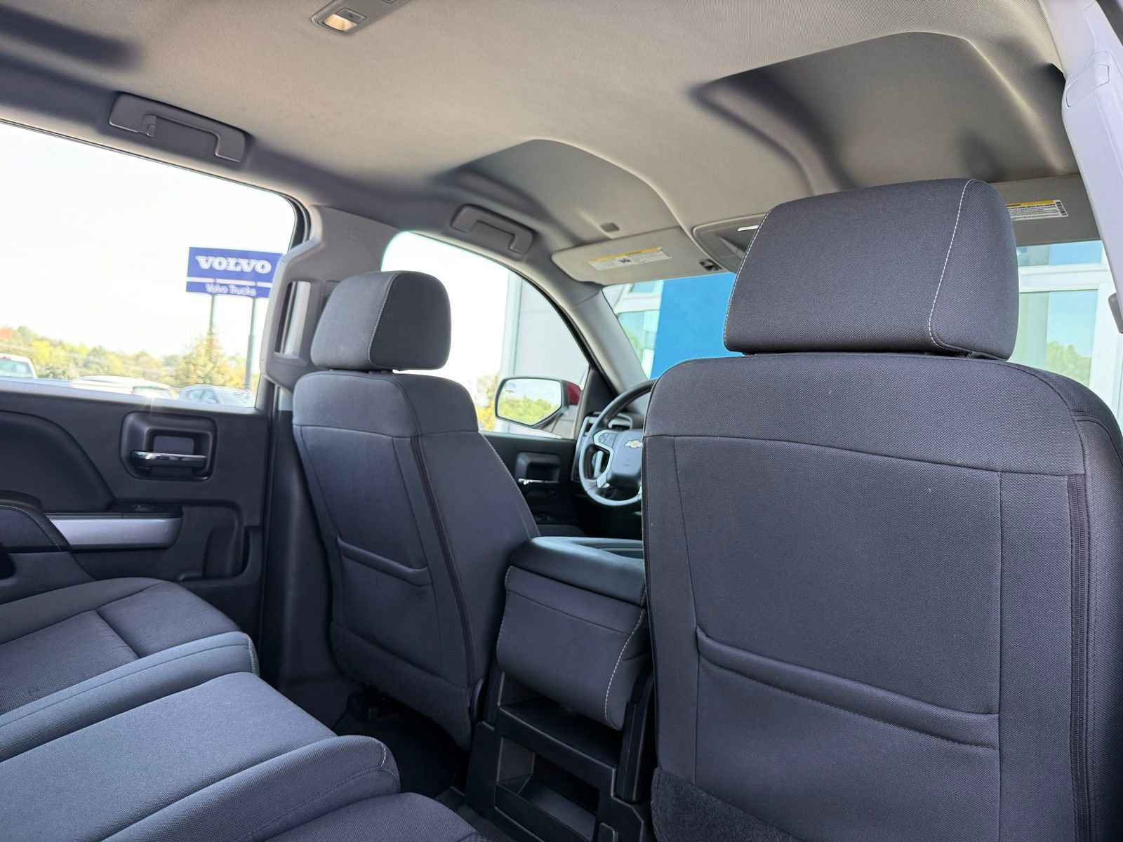 Used 2018 Chevrolet Silverado 1500 LT w/ All Star Edition AWD/4WD image 29